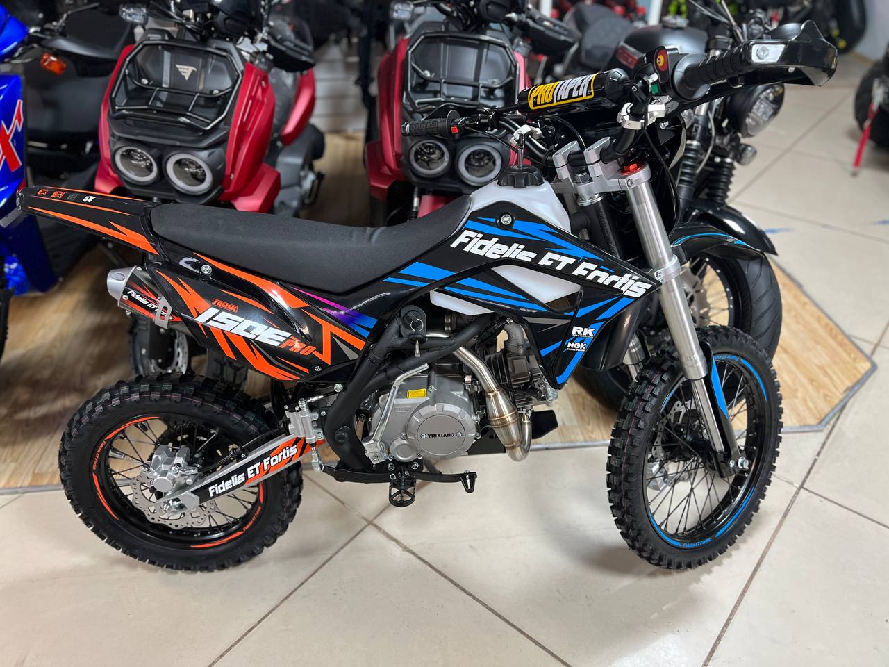 Мотоцикл (питбайк) PROMAX FIDET (ФАЙДЕТ) 190E PRO 17/14 в Саратове