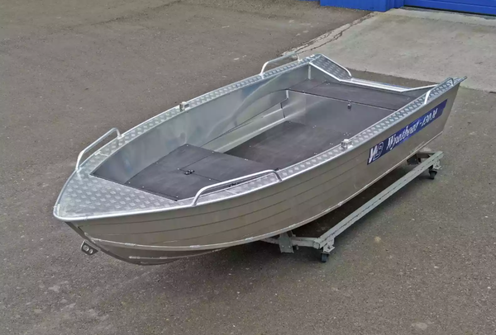 Алюминиевая лодка  Wyatboat-430М FISH в Саратове