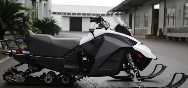 Снегоход ULAR 220 в Саратове