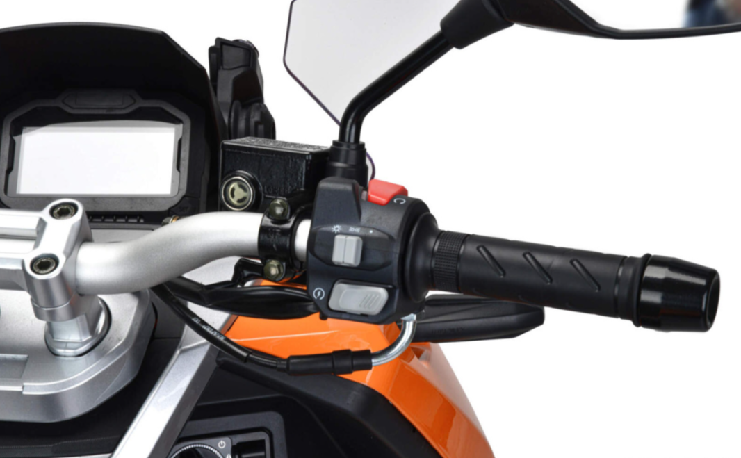 Скутер MOTOLAND (МОТОЛЕНД) T-MAX 150 в Саратове