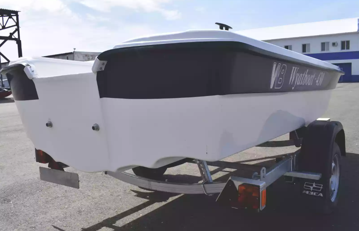 Стеклопластиковая лодка Wyatboat 430 тримаран в Саратове