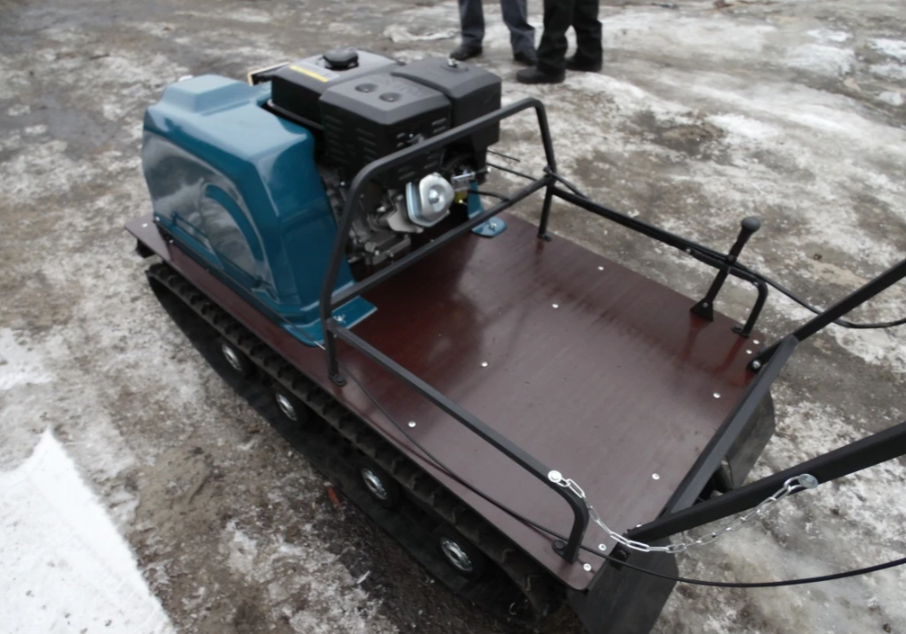 Мотобуксировщик AhtaR LR13 с реверс-вариатором Буран (задний ход) в Саратове