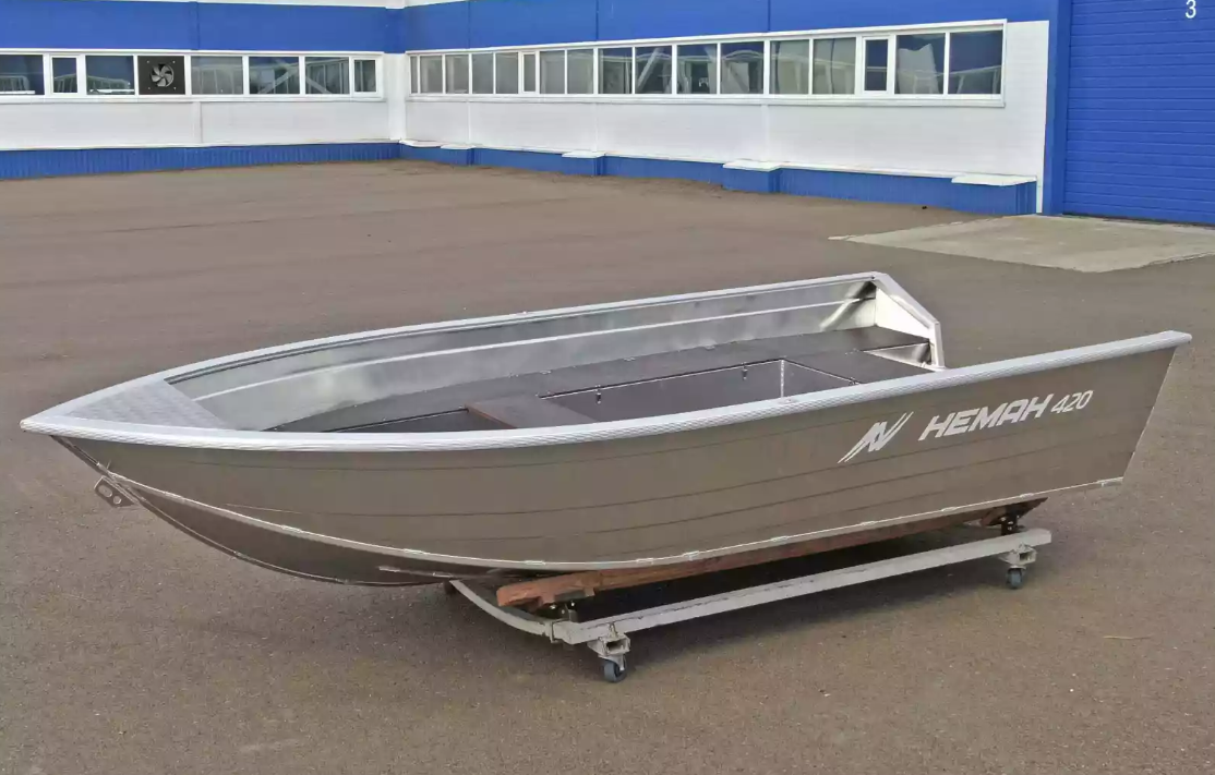 Алюминиевая лодка  Неман-420 в Саратове