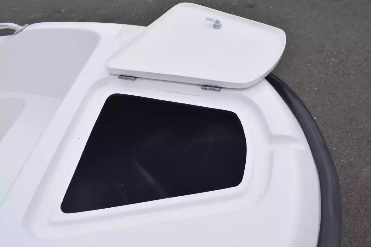 Стеклопластиковая лодка Пингвин New (тримаран) в Саратове