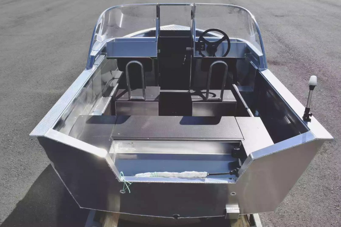 Алюминиевая лодка  Неман-400 DCM в Саратове