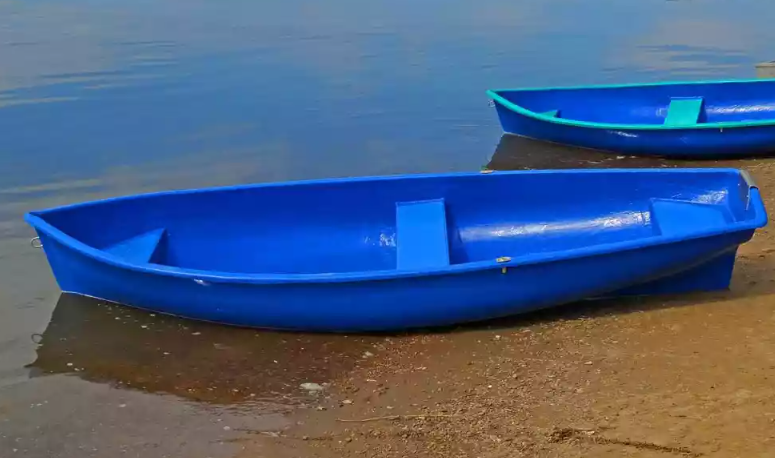 Стеклопластиковая лодка Омуль в Саратове