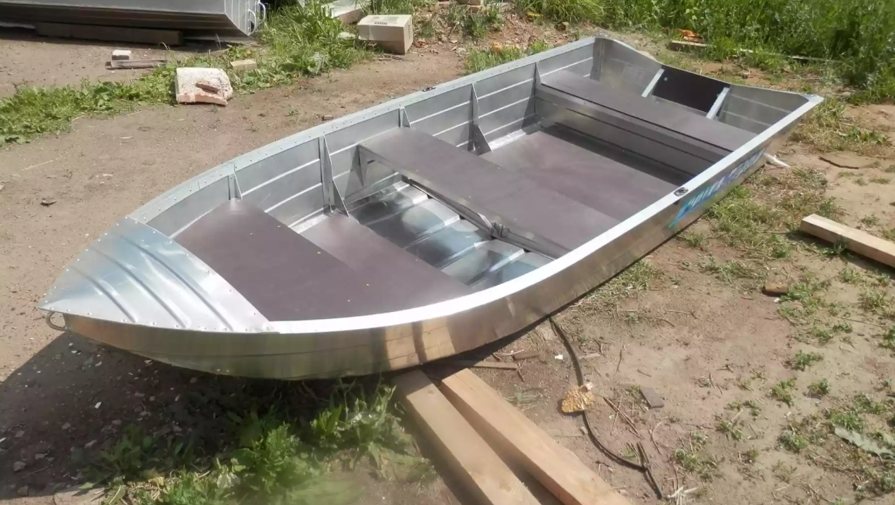 Алюминиевая лодка Вятка-Профи 32 в Саратове