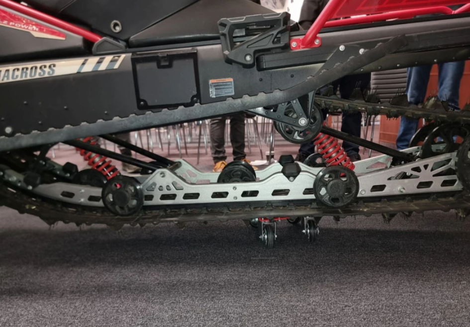 Снегоход AODES Siberiacross 1000 SWT 600mm LCD 6.8 в Саратове