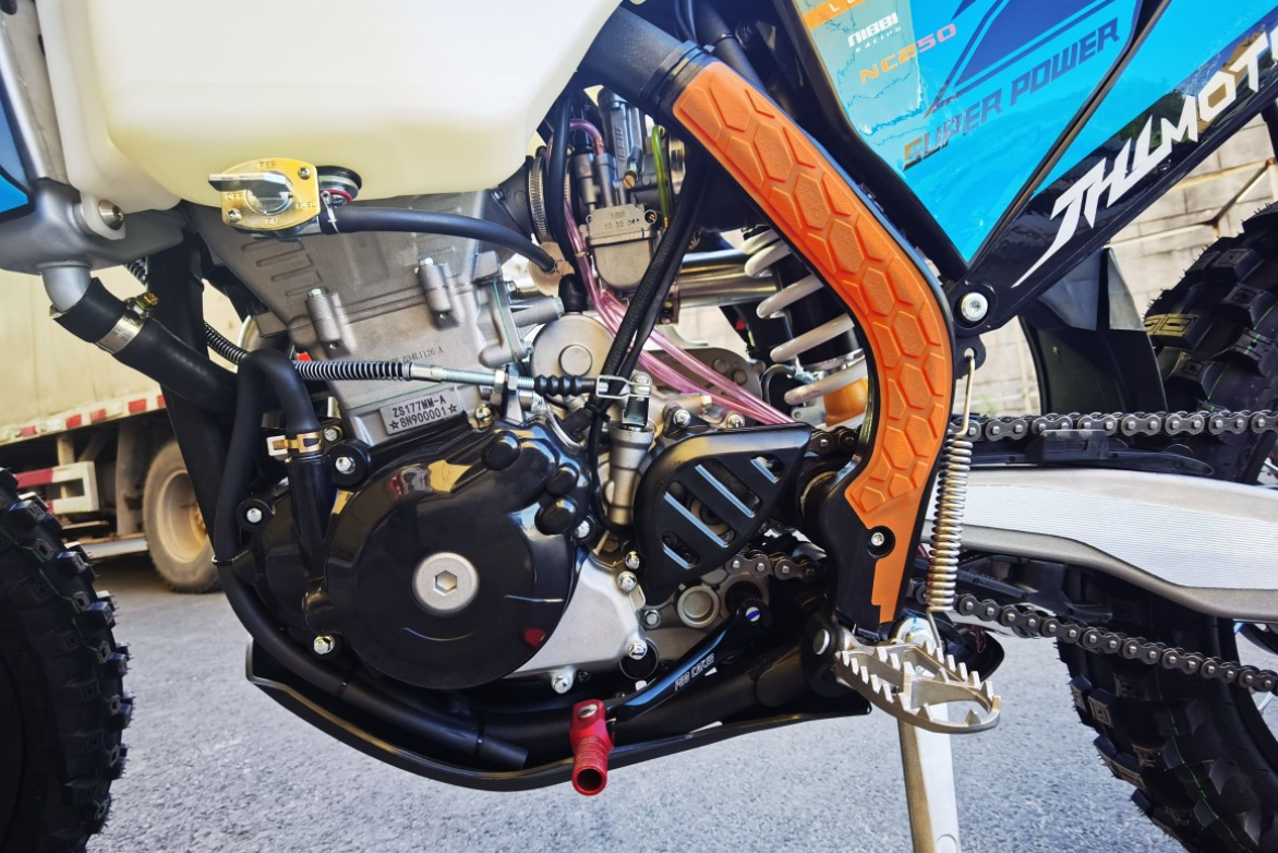 Мотоцикл JHLMOTO JHL Z7 NC250S (177MM-A) в Саратове