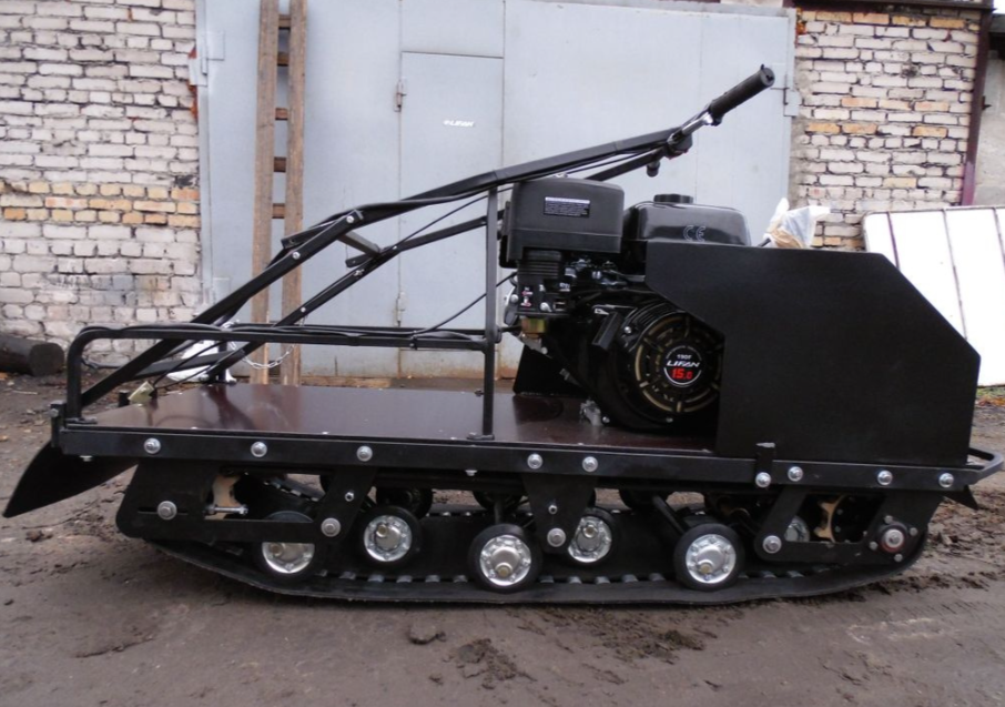 Мотобуксировщик AhtaR Зима 15 л/с с вариатором в Саратове