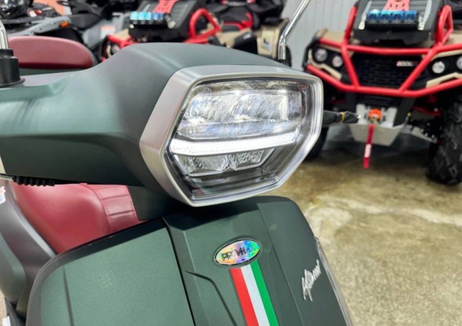 Скутер PROMAX Miami 240 (49) в Саратове