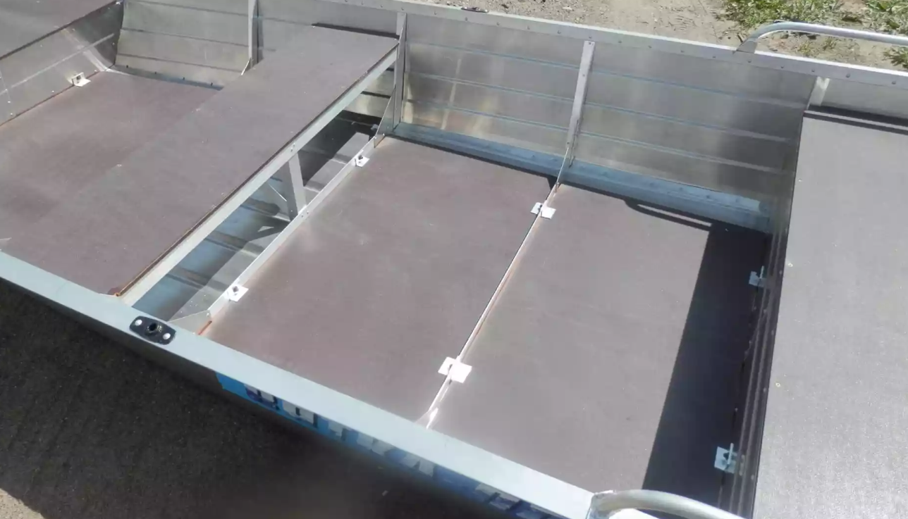 Алюминиевая лодка Вятка-Профи 32 в Саратове