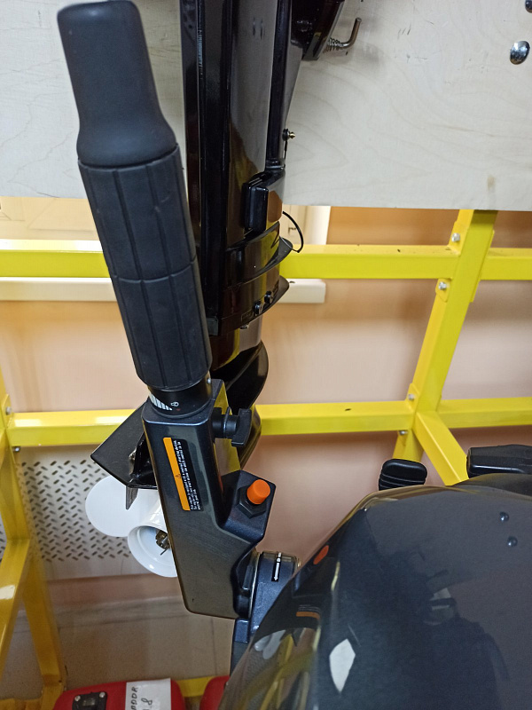 Лодочный мотор BREEZE F9,9S (4х тактный) в Саратове