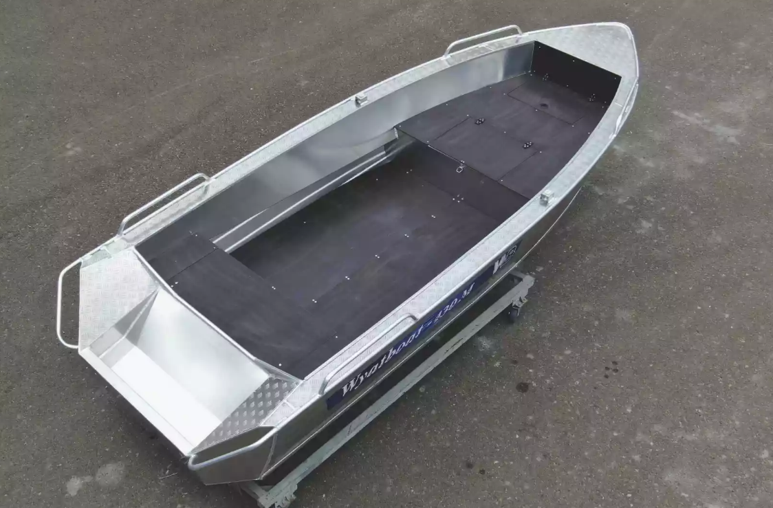 Алюминиевая лодка  Wyatboat-430М FISH в Саратове