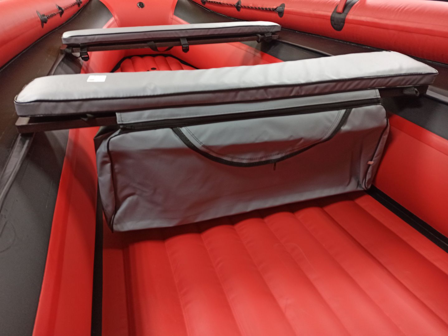 КОМПЛЕКТ МЯГКИХ НАКЛАДОК С СУМКОЙ ДЛЯ ЛОДОК 110Х20 СЕРЫЙ в Саратове