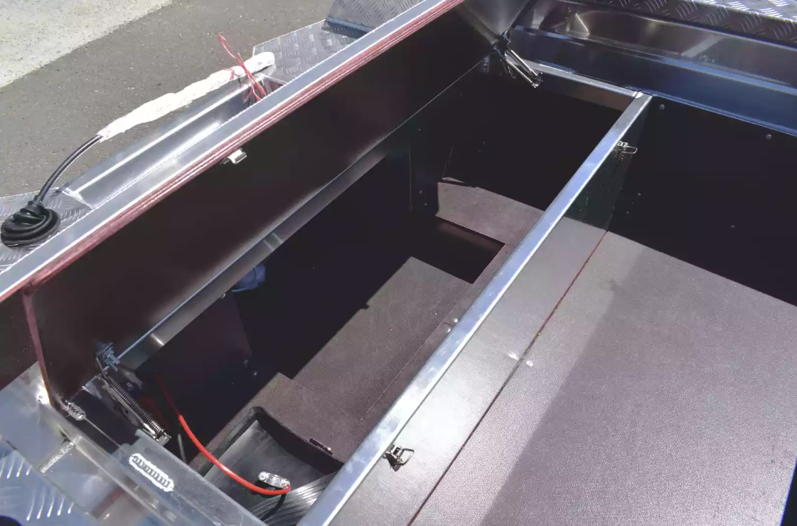 Алюминиевая лодка Wyatboat-390 DCM в Саратове