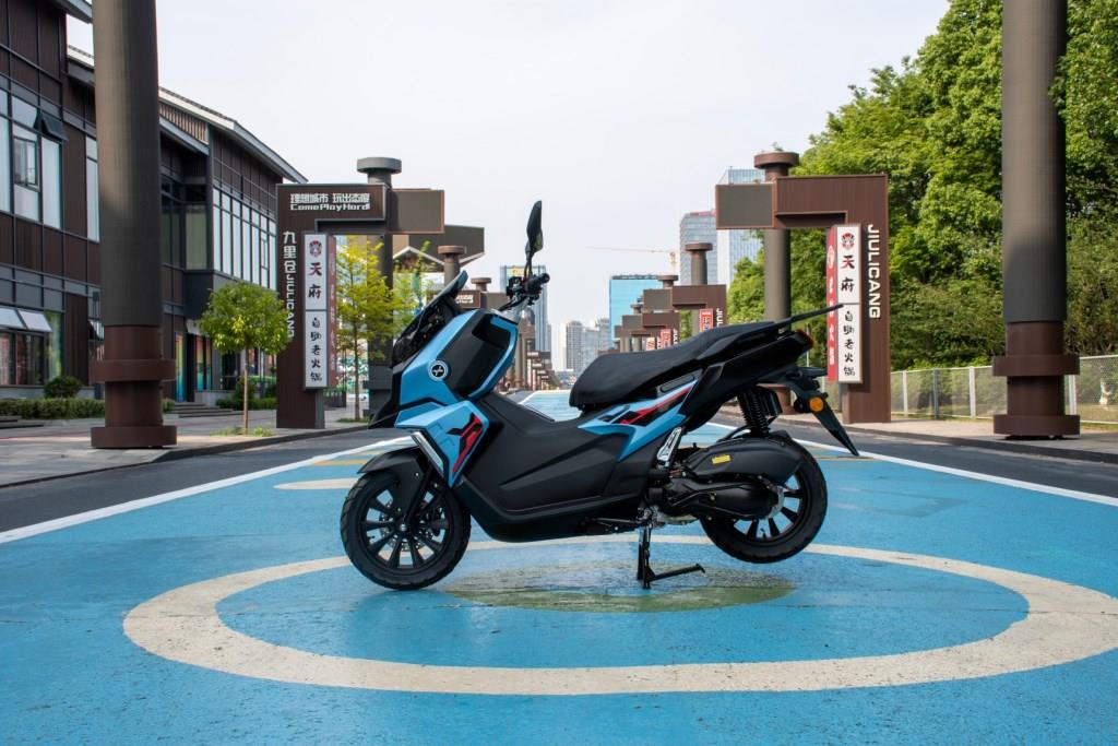 Скутер PROMAX BMW C250X в Саратове