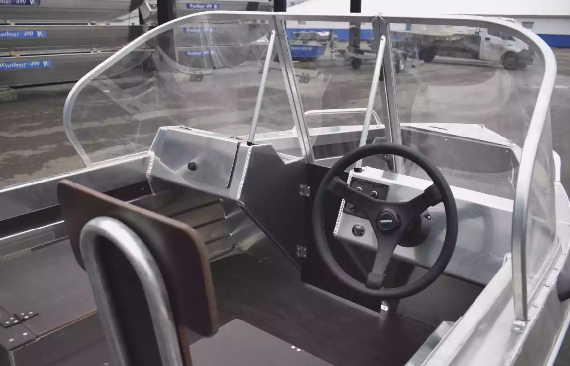 Алюминиевая лодка  Neman-400 DC в Саратове