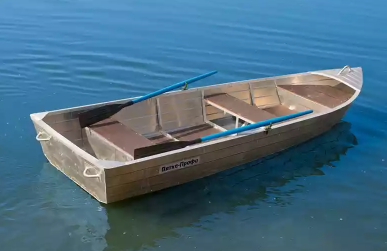 Алюминиевая лодка Вятка-Профи 32 в Саратове