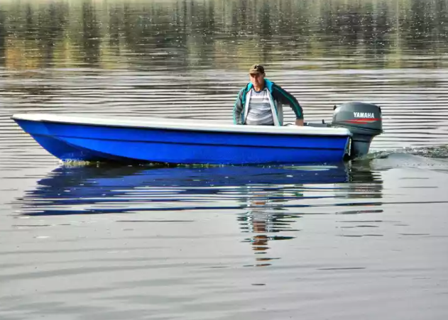 Стеклопластиковая лодка Wyatboat 430 тримаран в Саратове