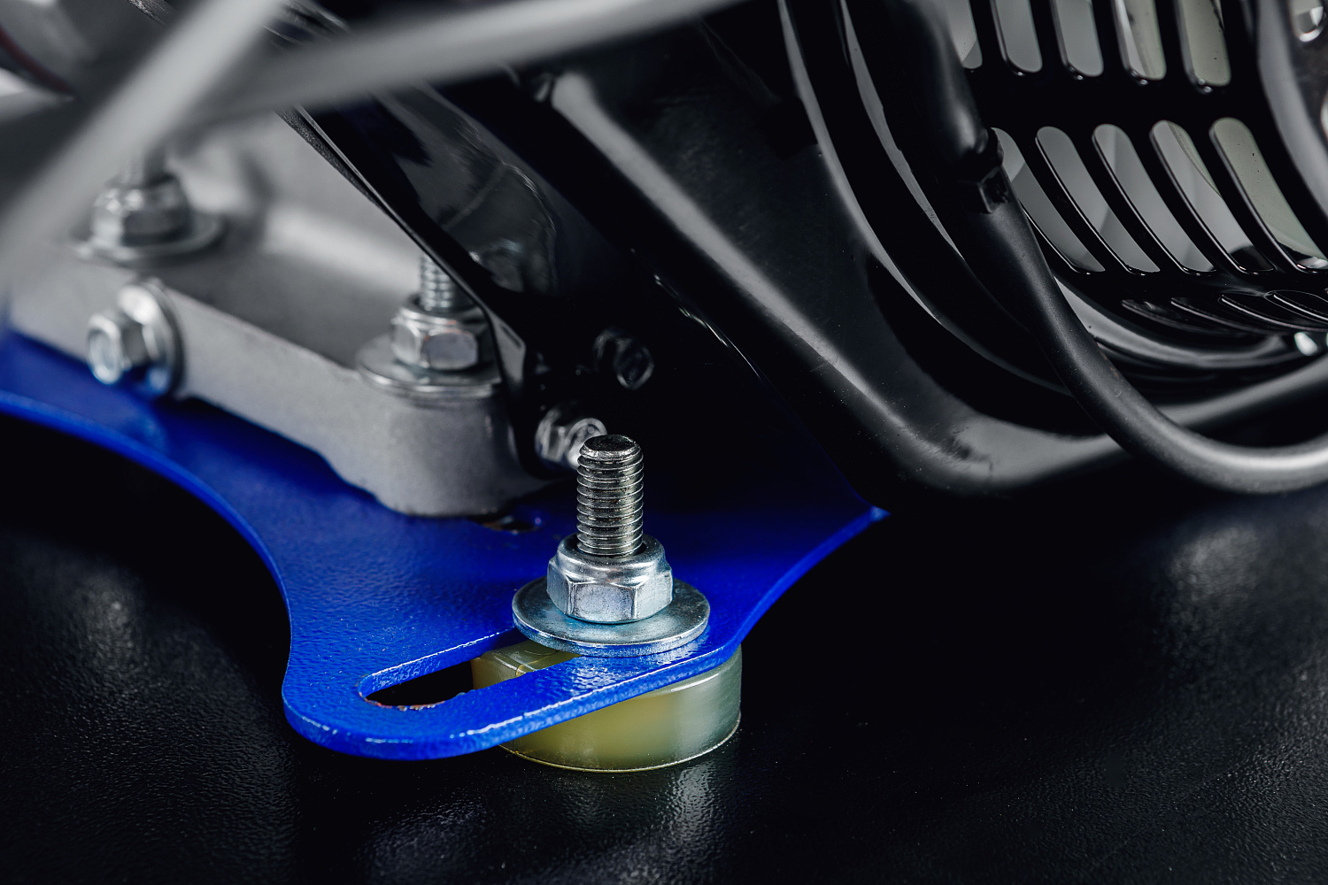 МОТОБУКСИРОВЩИК IKUDZO LONG 2.0 1700/500 EKR19 в Саратове