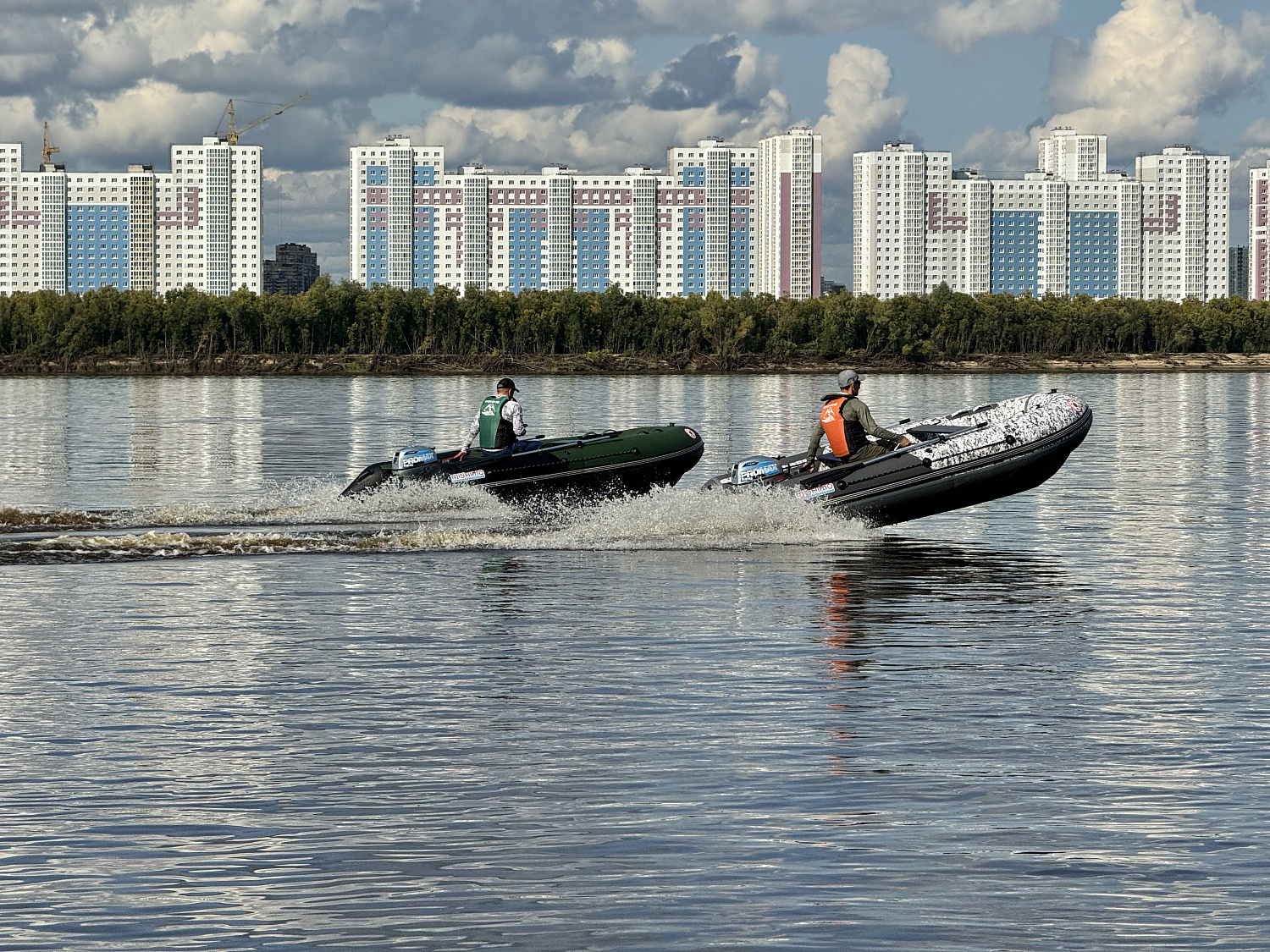 Лодка MISHIMO BIG FLOOR 440 в Саратове