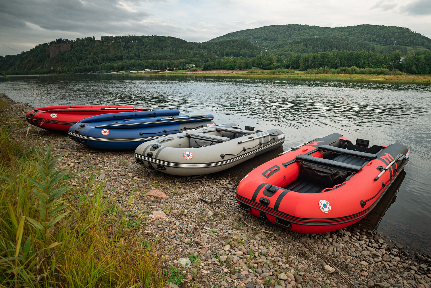 Лодка MISHIMO RIVER FJET PRO 410  под водомет в Саратове