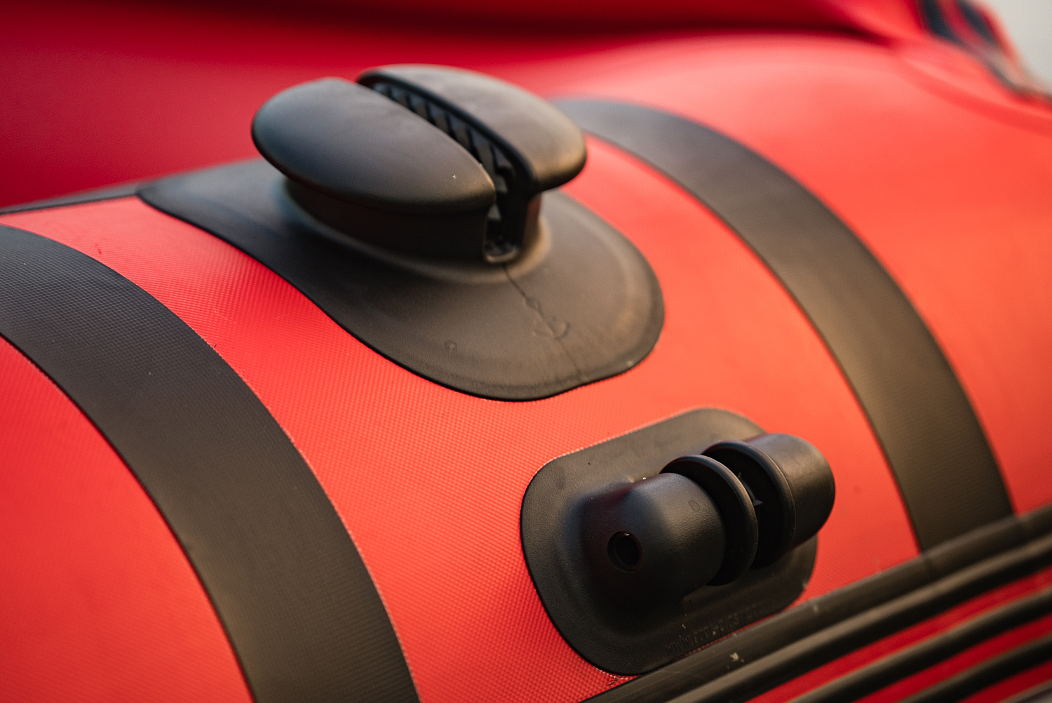 Лодка MISHIMO RIVER FJET PRO 410  под водомет в Саратове