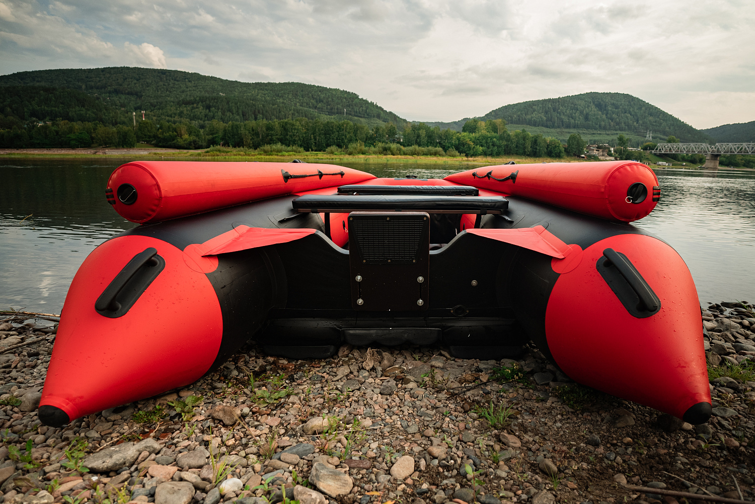 Лодка MISHIMO RIVER FJET PRO 410  под водомет в Саратове