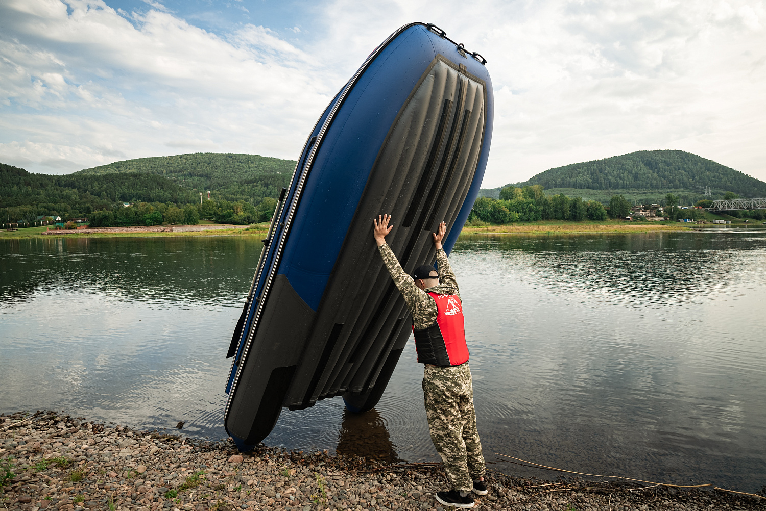 Лодка MISHIMO RIVER FJET PRO 410  под водомет в Саратове