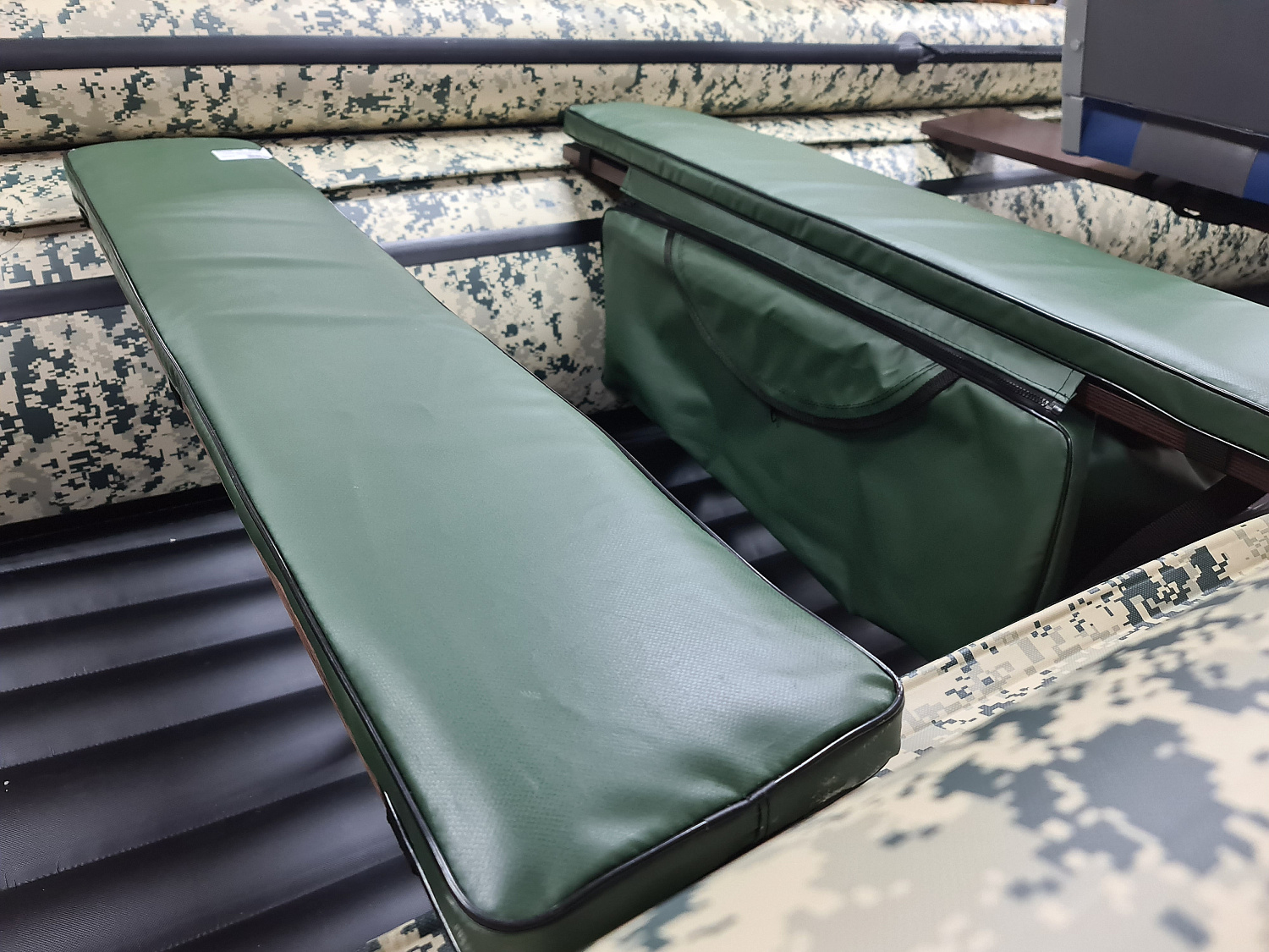 КОМПЛЕКТ МЯГКИХ НАКЛАДОК С СУМКОЙ ДЛЯ ЛОДОК 80Х20 ЗЕЛЕНЫЙ в Саратове