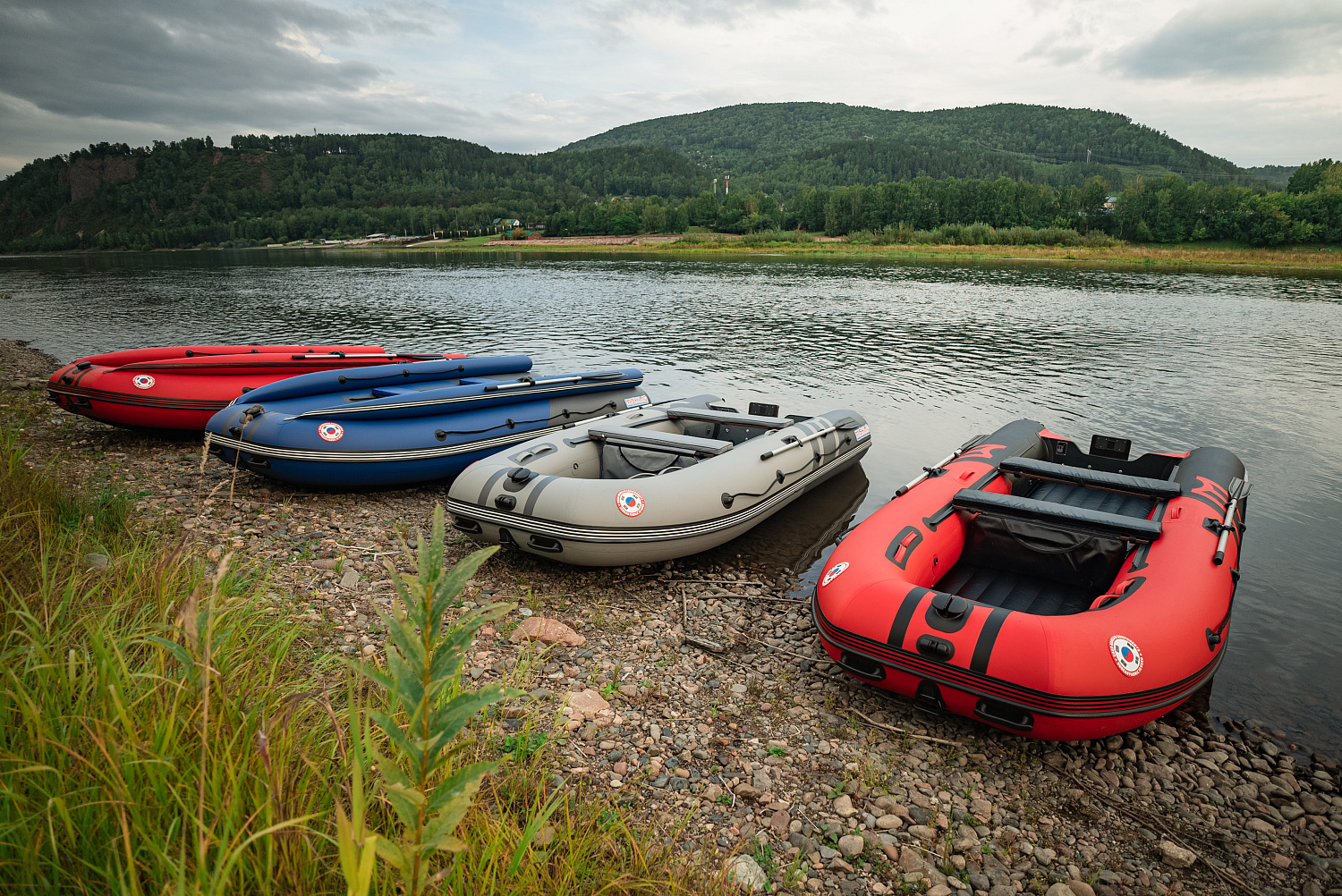 Лодка MISHIMO RIVER FJET PRO 410  под водомет в Саратове