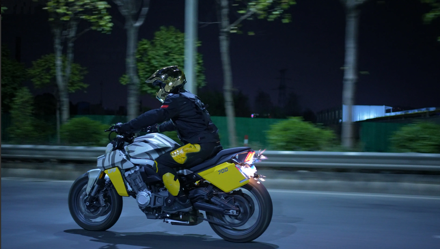 Мотоцикл Benda LFS 700 в Саратове