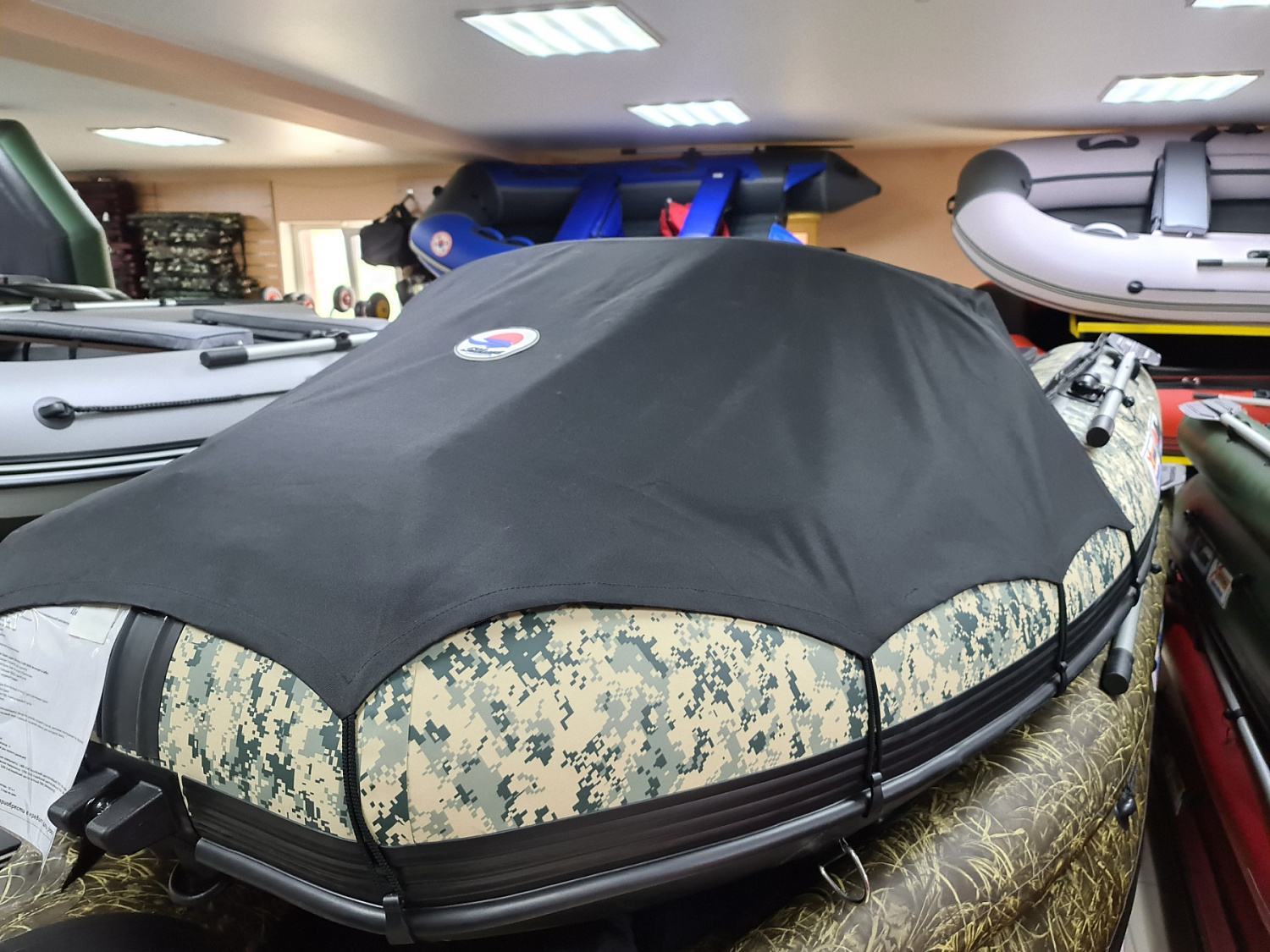 КОМПЛЕКТ НОСОВОГО ТЕНТА К ЛОДКЕ SMARINE AIR MAX 330 ЧЕРНЫЙ в Саратове